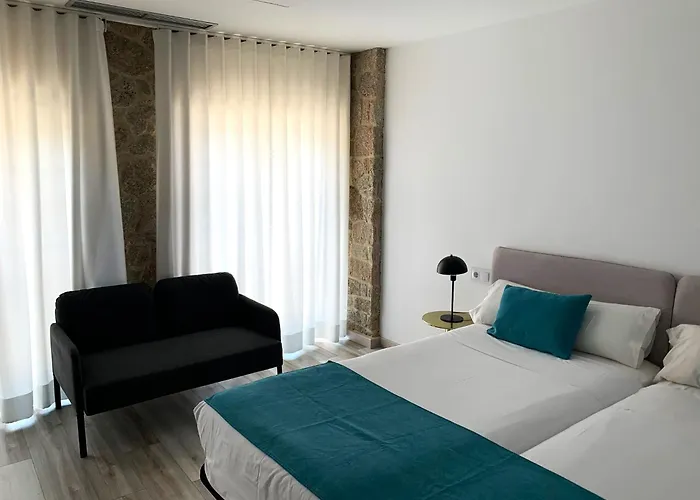 Pombal 2* Santiago de Compostela